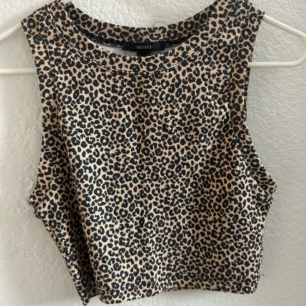Cheetah cropped tank top